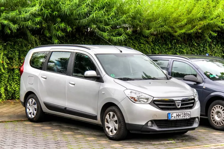 À quelle fréquence faire l'entretien de la climatisation de sa voiture Dacia familiale ?, Saint-Étienne, Riviera Automobile
